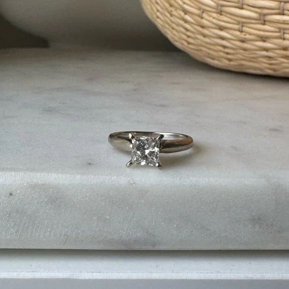 14K White Gold Diamond Wedding Ring - Engagement Ring - Picture 3 of 12